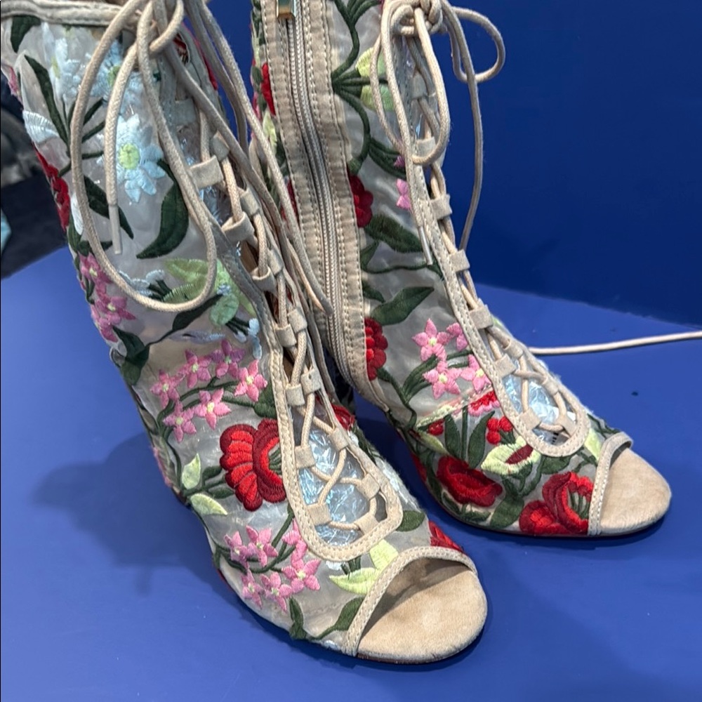 Ladies 8.5 Liliana Floral Embroidered Lace-Up Women's sandals summer booties - Picture 2 of 8